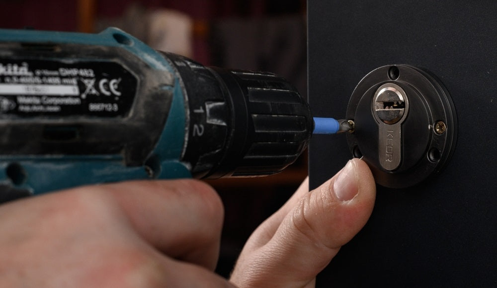 How to Drill Out a Mailbox Lock – MailboxEmpire