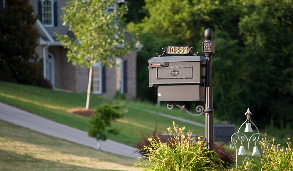 7 Best Mailbox Design Ideas to Impress Your Guests – MailboxEmpire
