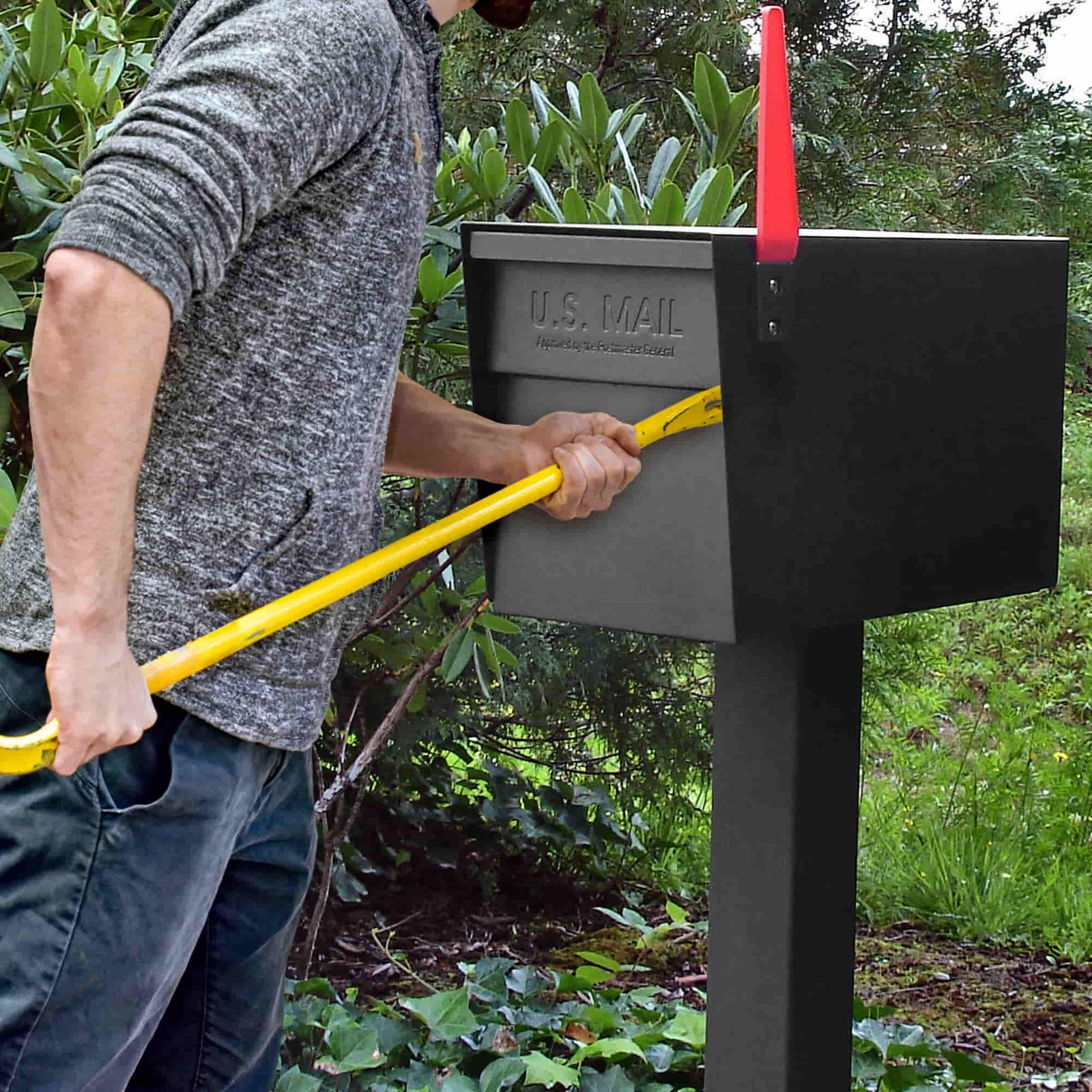 Mailboss® Security Locking Mailbox & Post - Free Shipping – MailboxEmpire